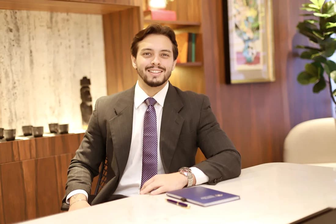 Antônio Carlos Largura Neto em atendimento